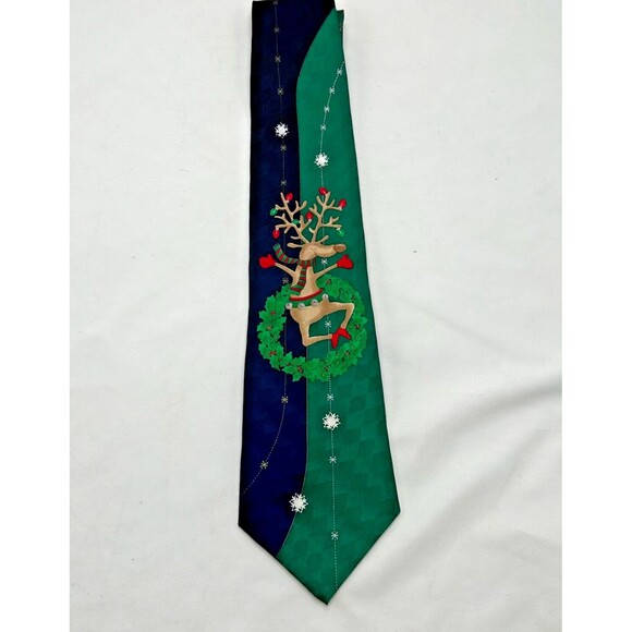 VINTAGE Hallmark Cool Yule Silk Neck Tie - Dancing Christmas Reindeer & Wreath - Picture 1 of 6